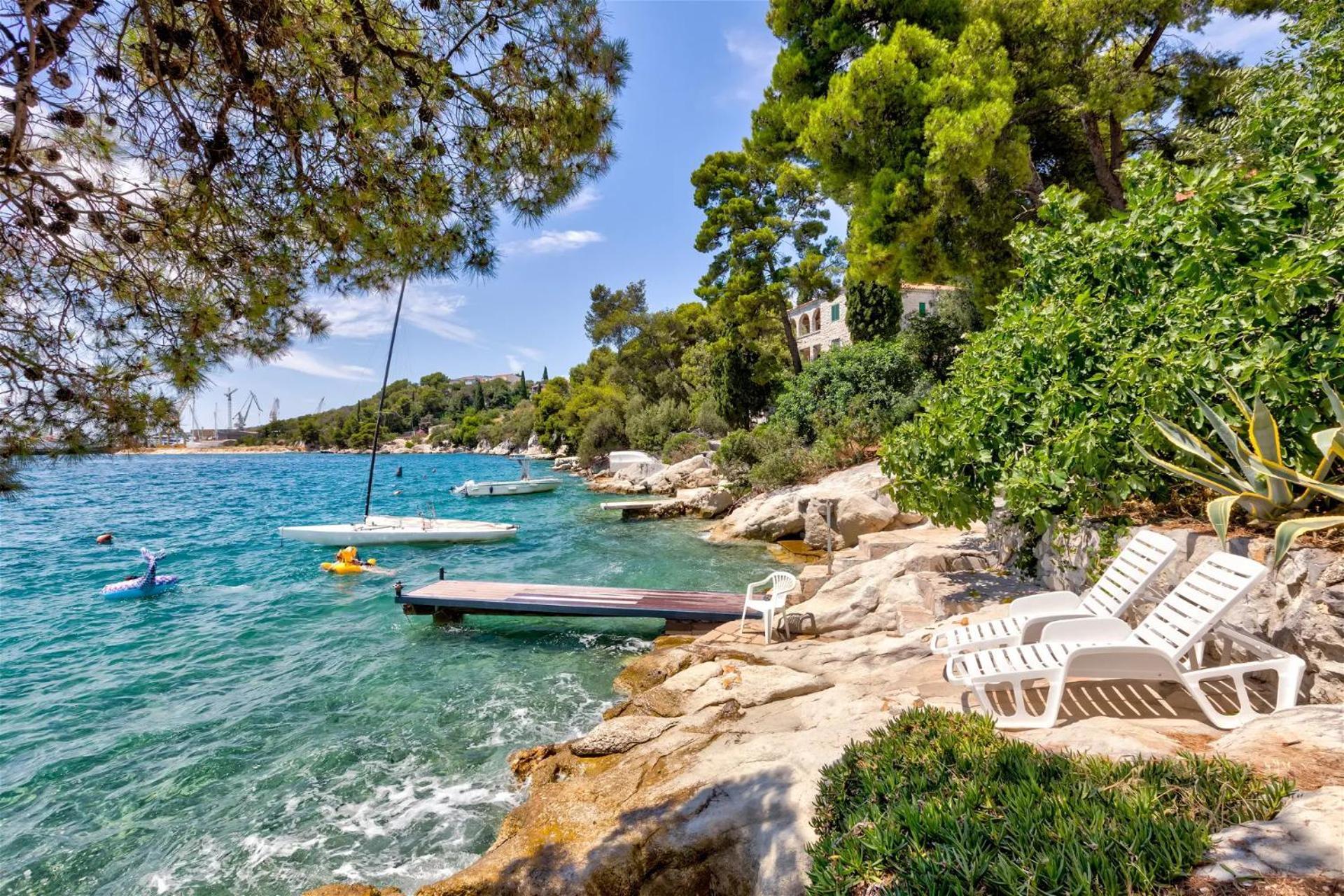 Villa Penava, Private Beach, Pool And 7Min To Trogir Exterior foto