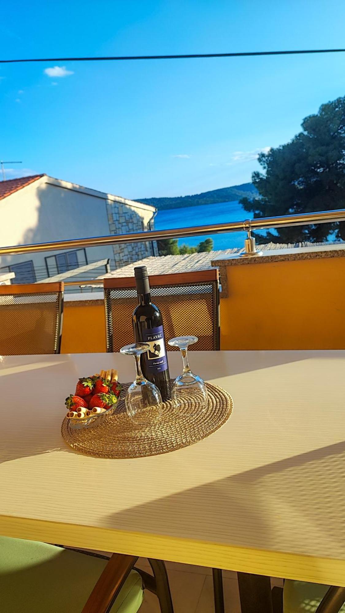 Villa Penava, Private Beach, Pool And 7Min To Trogir Habitación foto