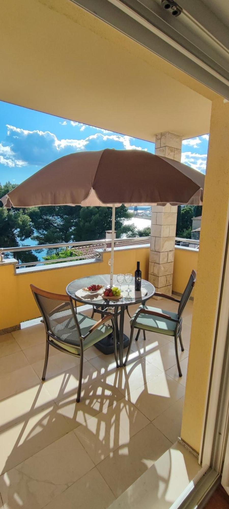 Villa Penava, Private Beach, Pool And 7Min To Trogir Habitación foto