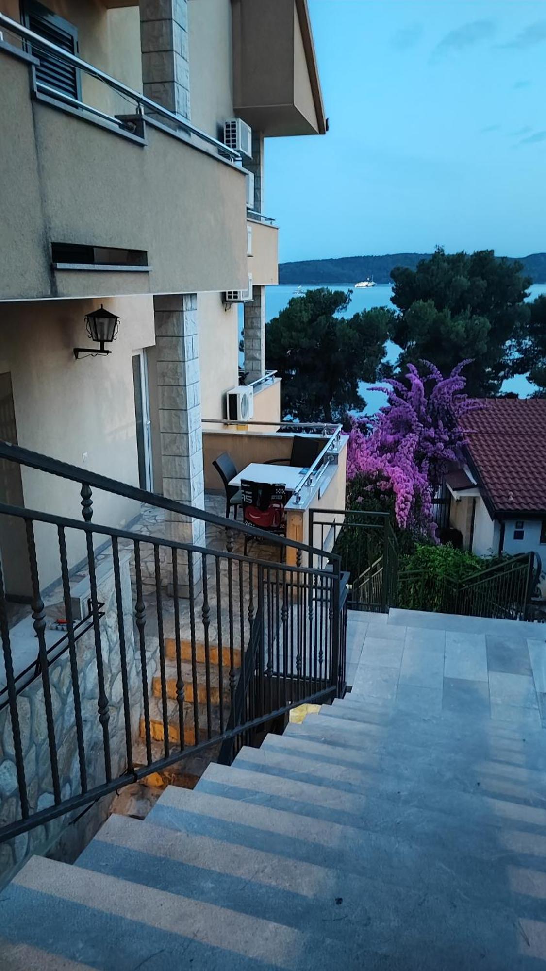Villa Penava, Private Beach, Pool And 7Min To Trogir Exterior foto