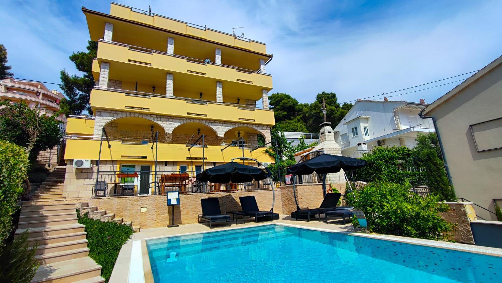 Villa Penava, Private Beach, Pool And 7Min To Trogir Exterior foto
